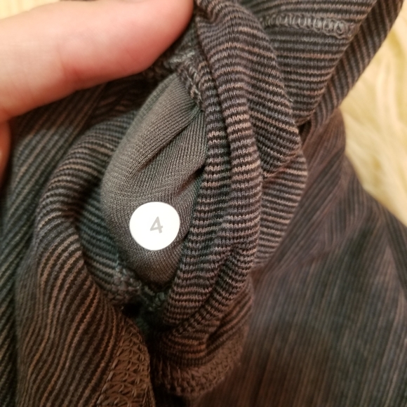 Lululemon🍋 Wunder Under Crop (Hi-Rise) *Full-On Luxtreme 21 - Picture 8 of 10